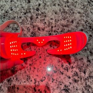 Dr Dennis gross led red light eye mask